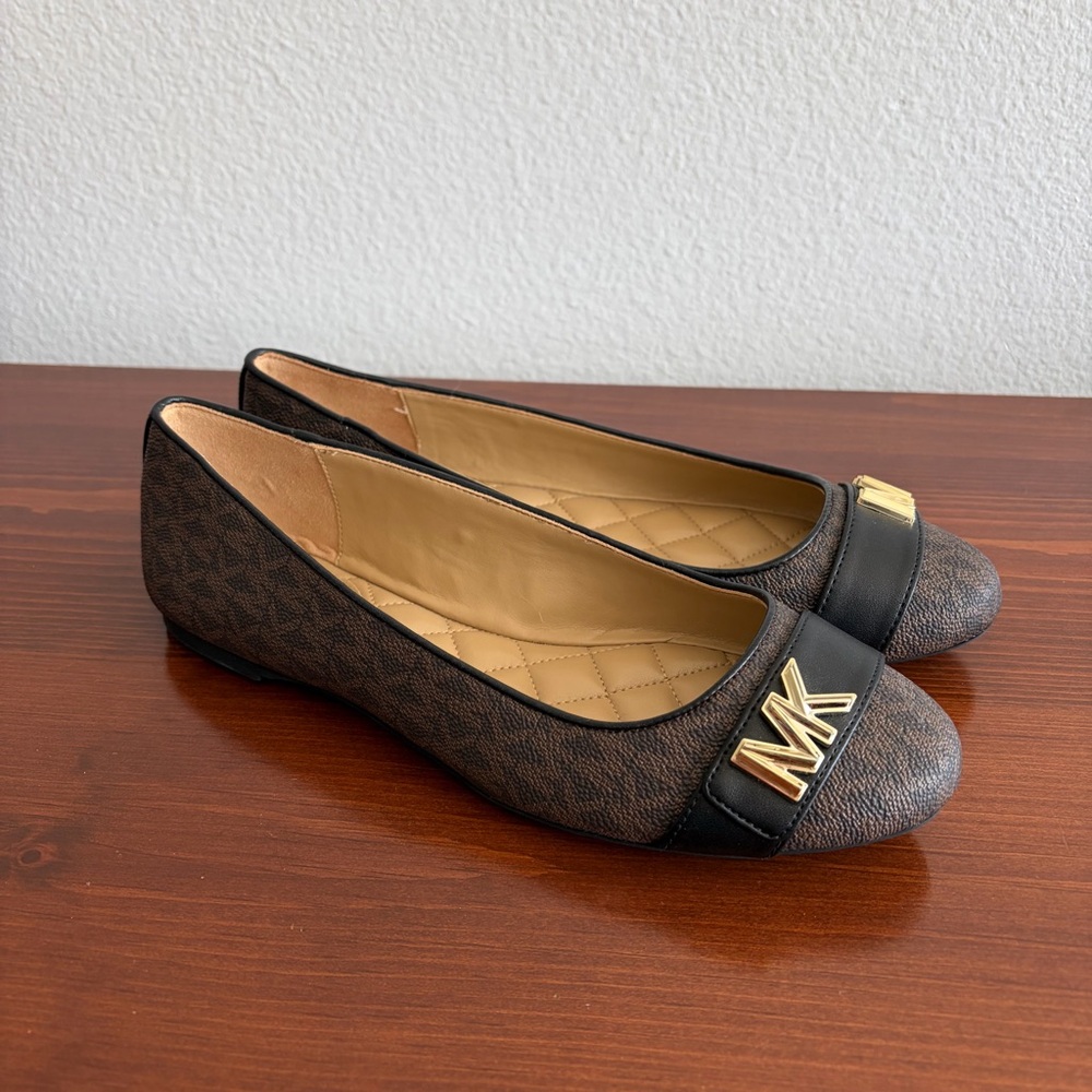 Michael Kors Brown and Black MK Logo Ballet Flats - Picture 2 of 5